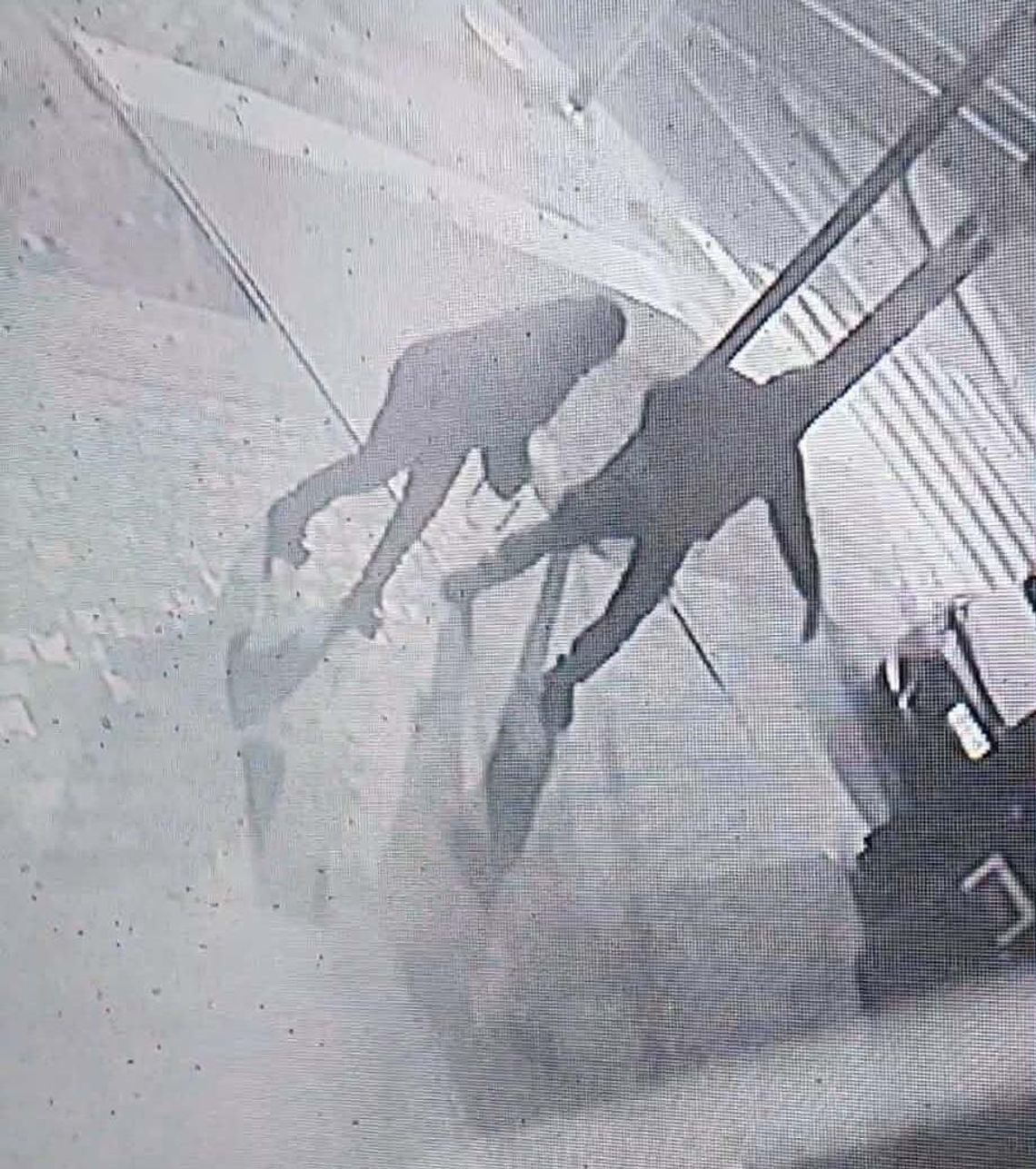 „Dwójka dzieci leżała na skrzyżowaniu”. Ludzie piszą do Faktów Kaliskich