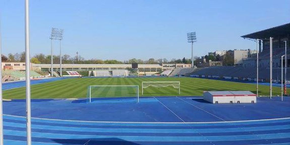 Dzielenie boisk, większe limity osób. Nowe zasady na stadionach, orlikach i torach