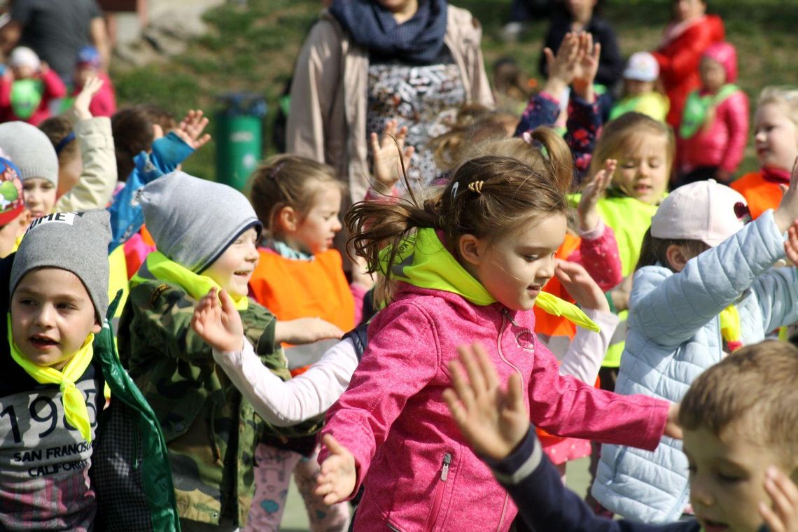 Ekoprzedszkolaków Maraton po Zdrowie ZDJĘCIA