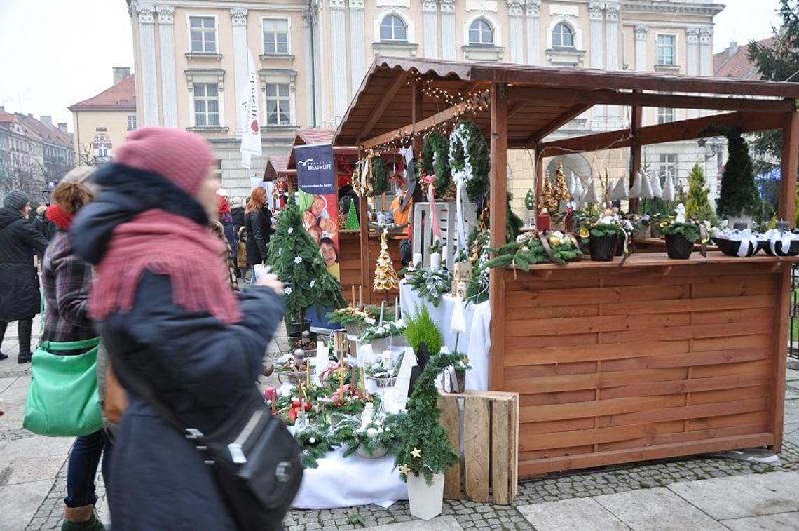 Fanty dla zdrowia. Organizatorzy "Wigilii na kaliskim rynku" szukają przedmiotów na licytacje