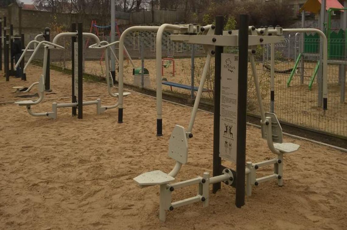 Fitness pod chmurką przy ul. Cmentarnej ZDJĘCIA