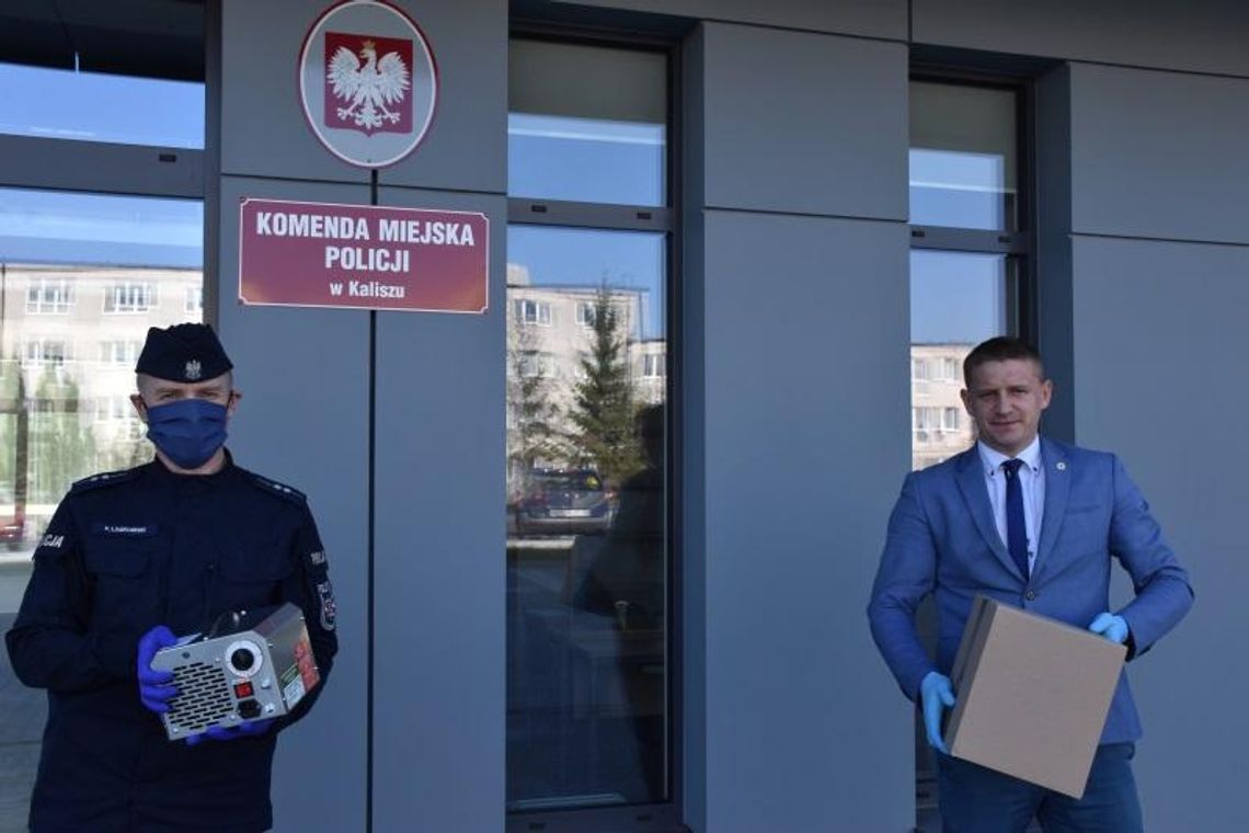 Generatory ozonu dla kaliskiej policji. Posłużą do dezynfekcji komendy i radiowozów