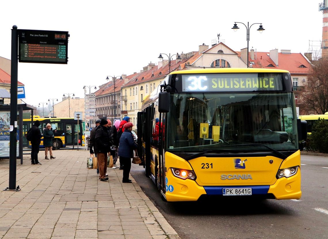 Jak pojadą autobusy w okresie świątecznym? ROZKŁAD JAZDY