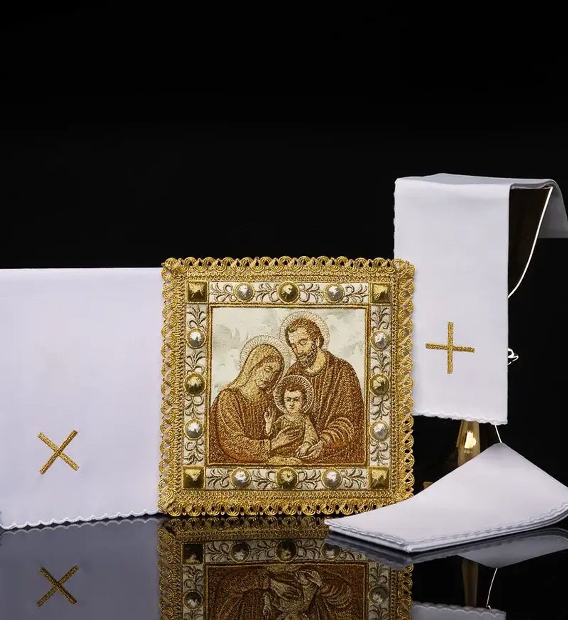 Jak Wybrać Odpowiednie Szaty Liturgiczne na Adwent i Boże Narodzenie?