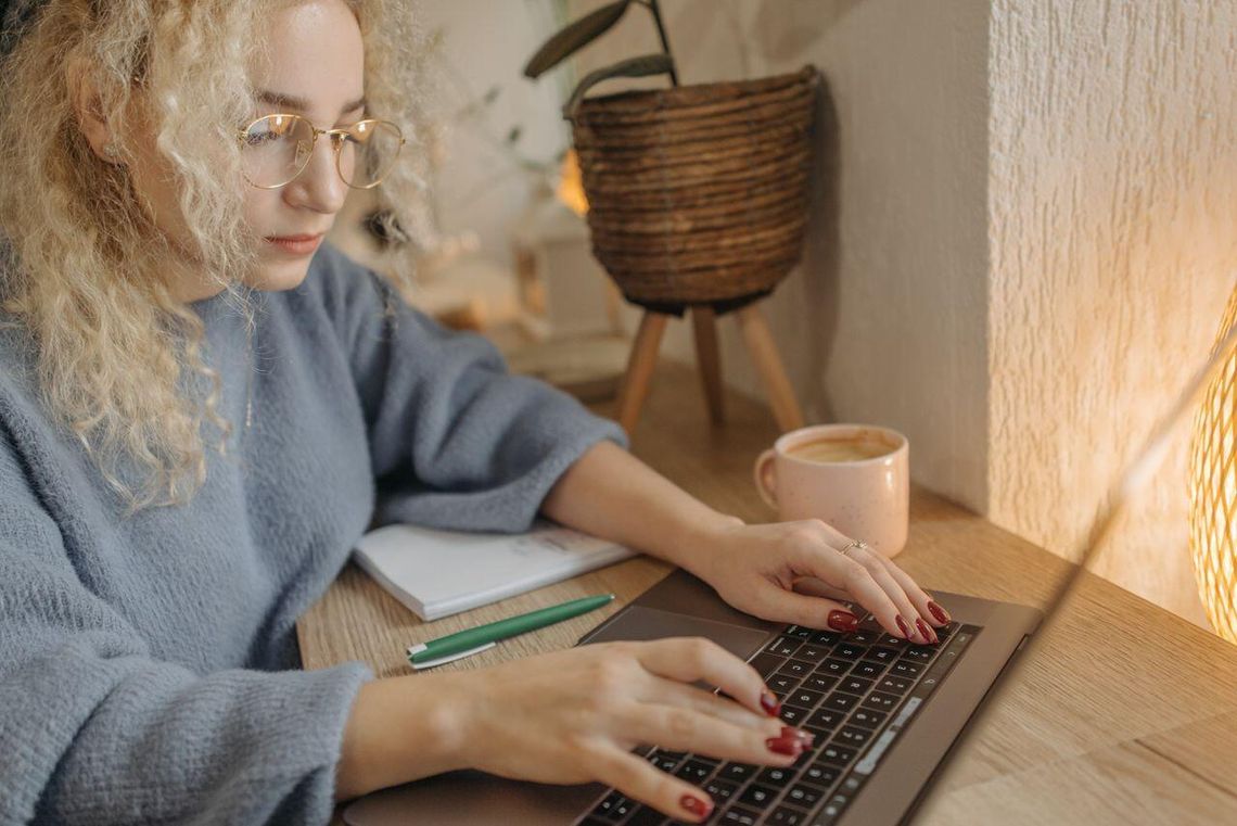 Jak znaleźć ofertę pracy dopasowaną do swoich kwalifikacji? poszukiwanie pracy na Gowork