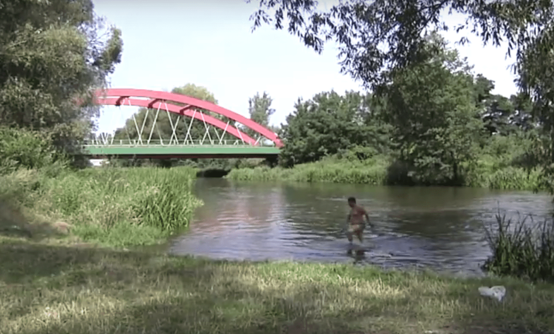 Kaliszanie kąpią się w Prośnie. „Woda jest czysta” WIDEO