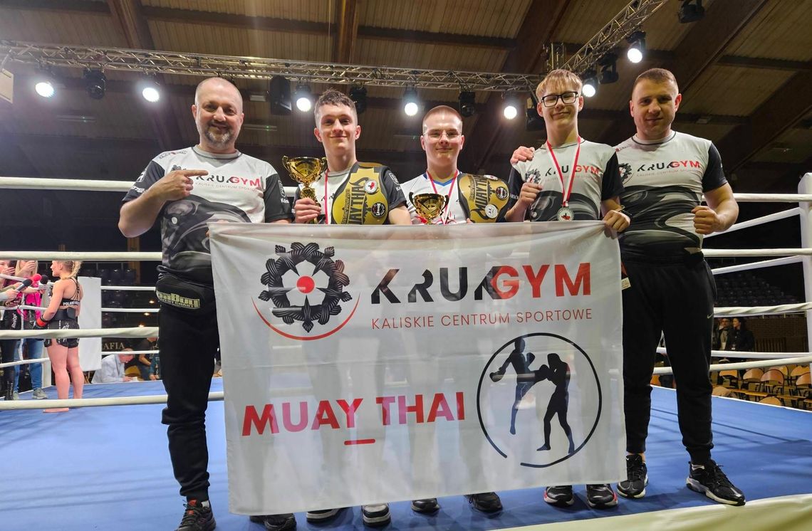 Kaliszanie na podium MP muay thai