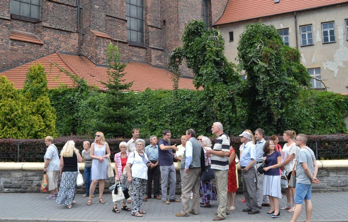 Kaliszobranie Kolegialna i Sukienniczą ZDJĘCIA