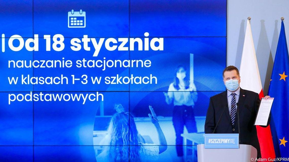 Kiedy powrót dzieci do szkół? Jest decyzja rządu, także w sprawie obostrzeń