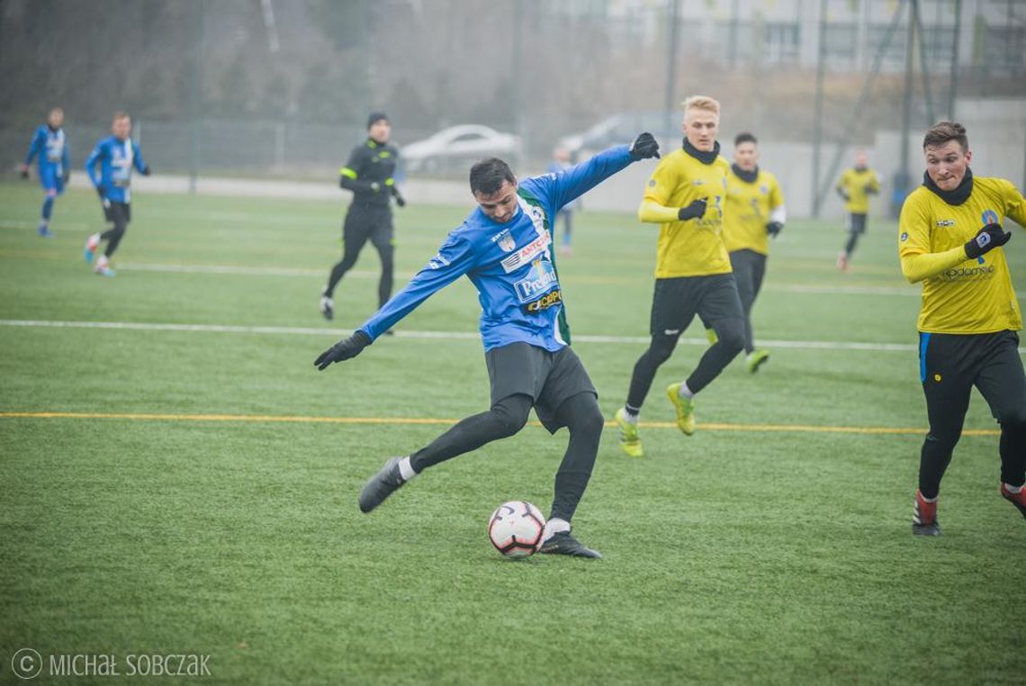 KKS na piątkę. Lider trzeciej ligi pokonał w pierwszym sparingu RKS Radomsko (ZDJĘCIA)