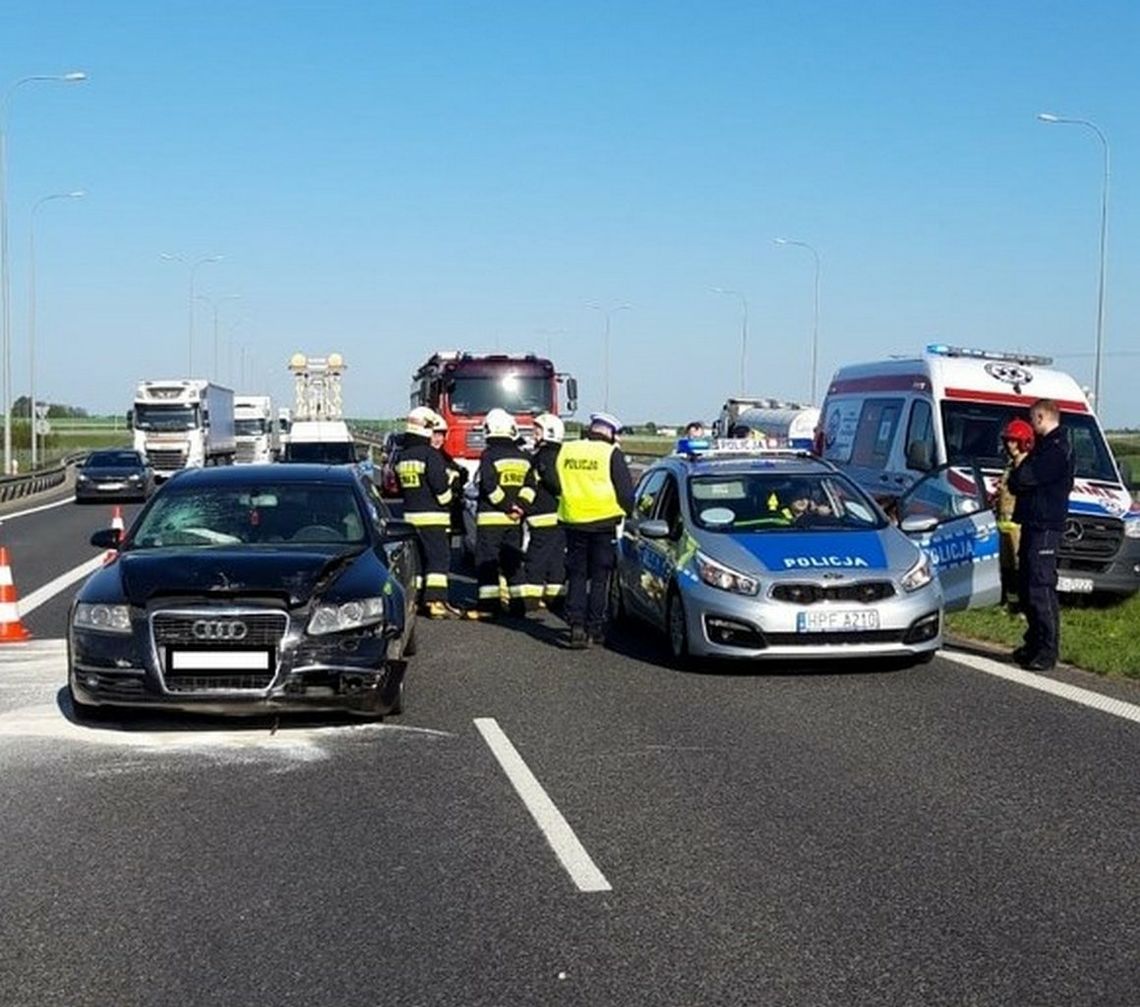 Kobieta z dwójką dzieci uciekała przed policją. Była kompletnie pijana!