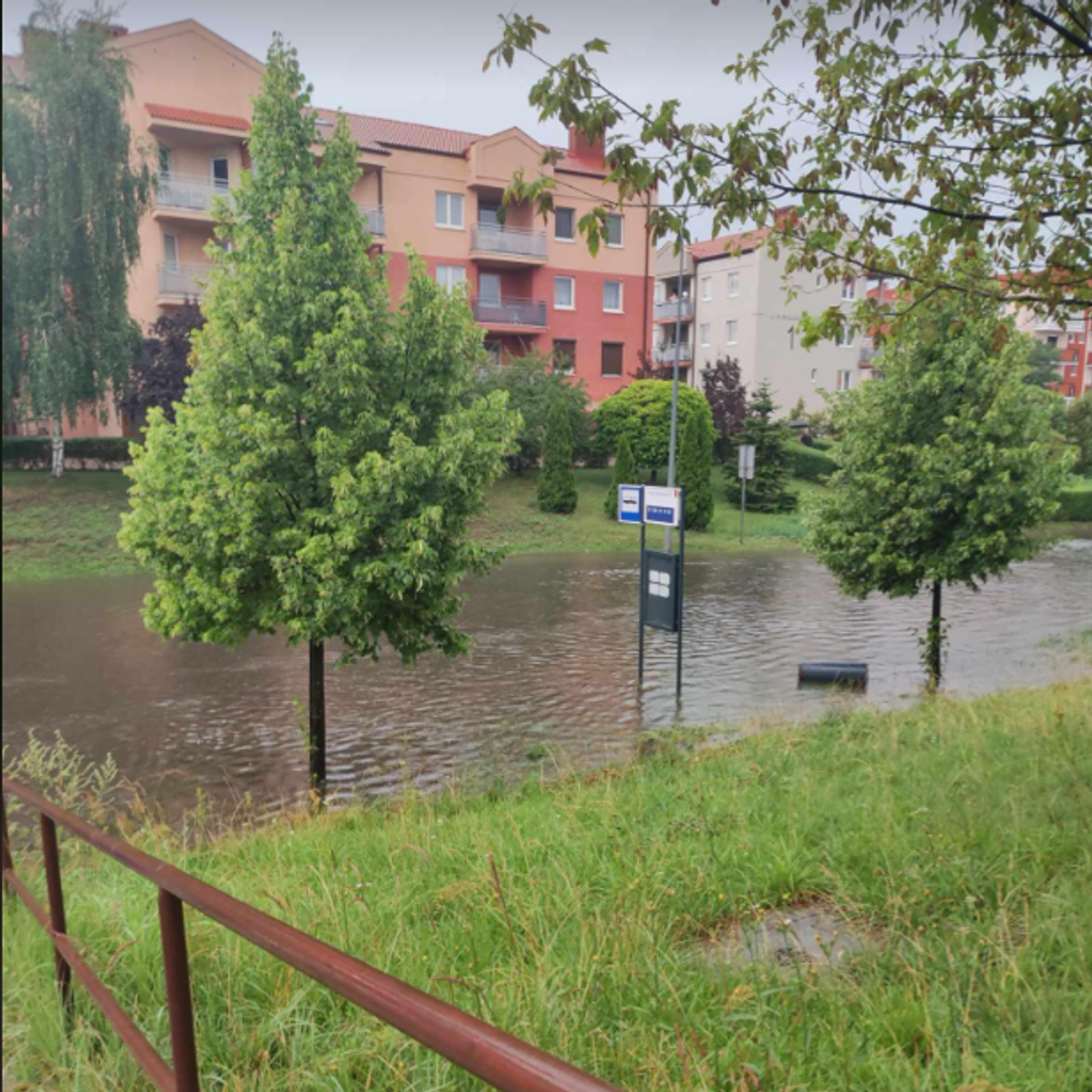 Kolejna ulewa nad Kaliszem. Oto jej skutki WIDEO i ZDJECIA