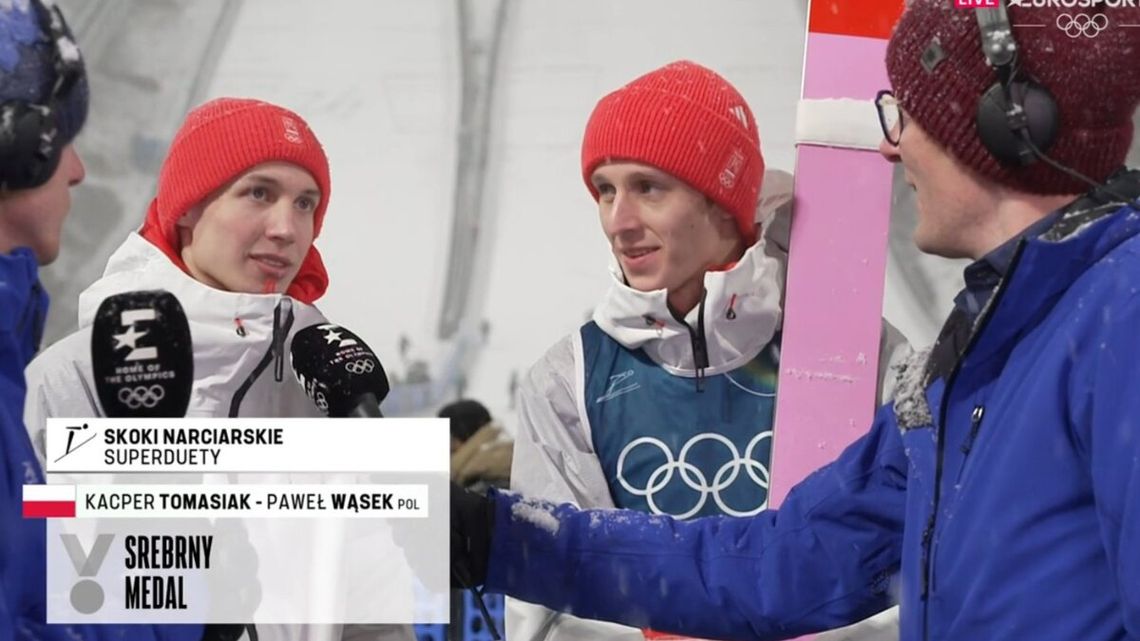 Kolejne srebro dla Polaków. Triumf skoczków w konkursie duetów Kolejne srebro dla Polaków. Triumf skoczków w konkursie duetów