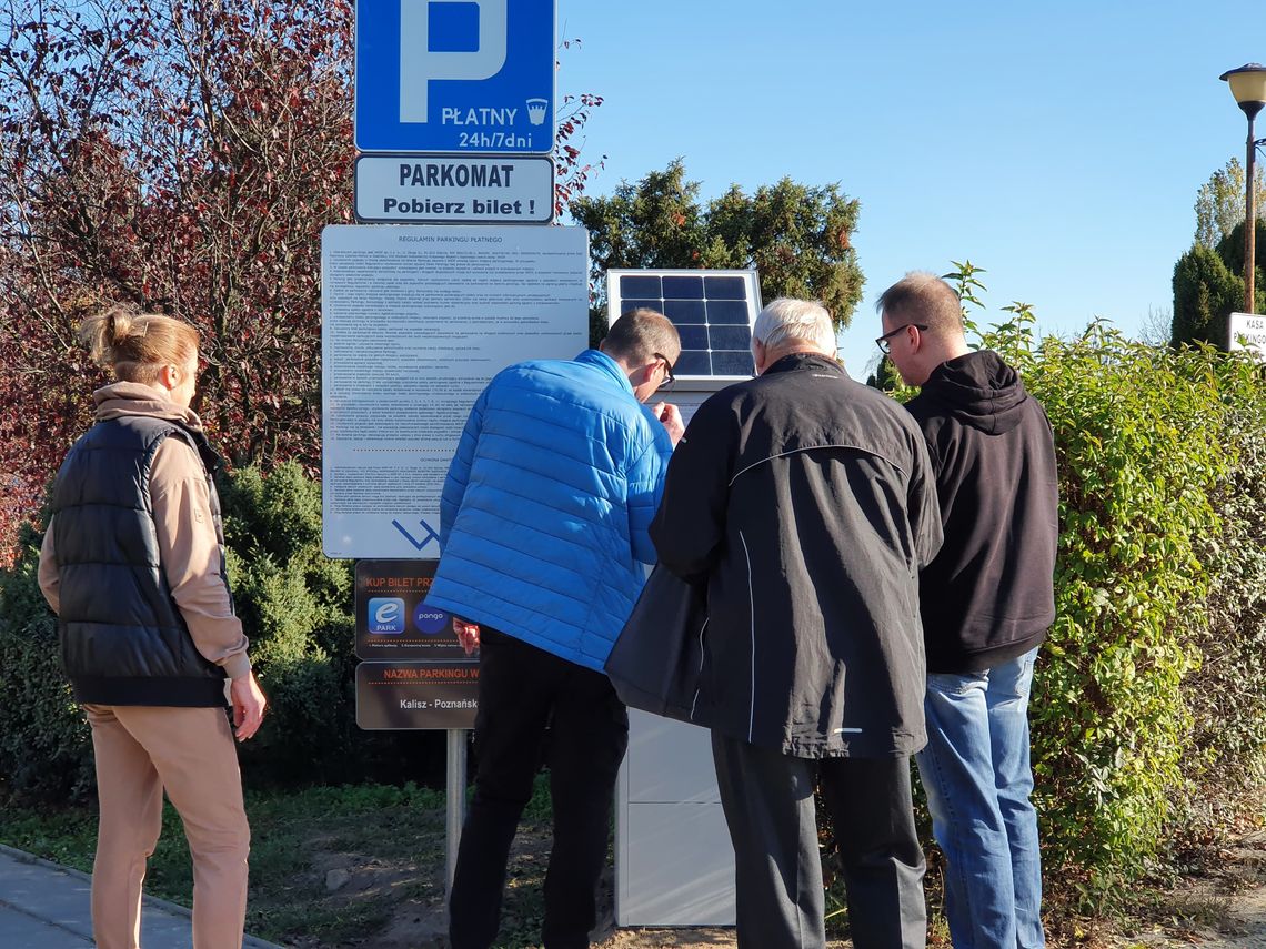 Kolejne zmiany na parkingu przy okrąglaku