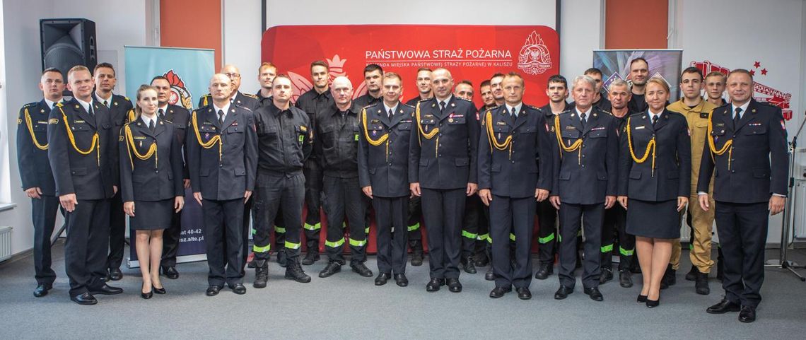 25 lat w służbie. Komendant kaliskiej straży pożarnej przeszedł na emeryturę