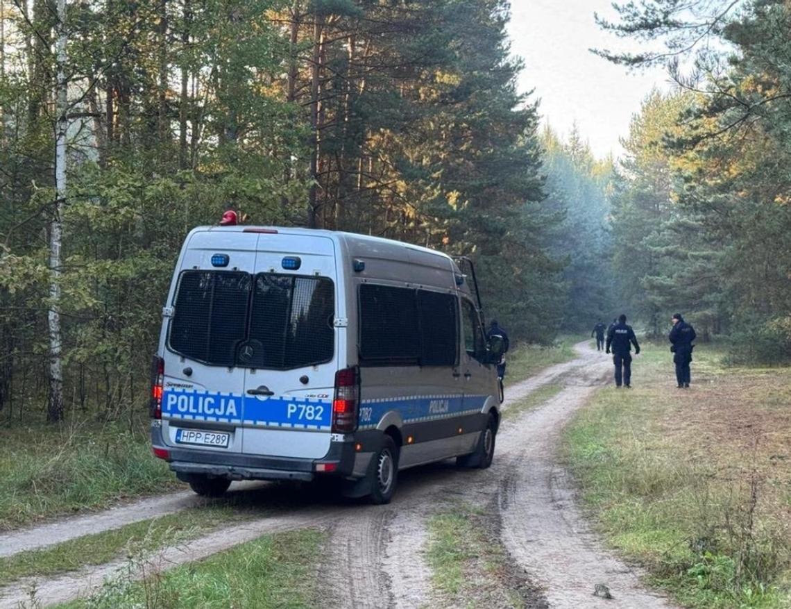 Kompletnie pijany mężczyzna zgubił się w lesie. Służby postawione na nogi Kompletnie pijany mężczyzna zgubił się w lesie. Służby postawione na nogi