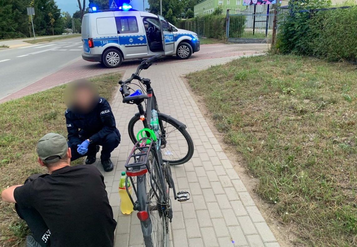 Kompletnie pijany na... rowerze. Rowerzysta zatrzymany przez drogówkę