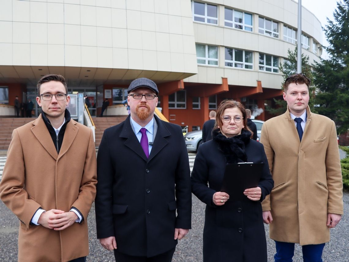 Konfederaci przy OKRĄGLAKU. Jaki mają pomysł na poprawę służby zdrowia? Konfederaci przy OKRĄGLAKU. Jaki mają pomysł na poprawę służby zdrowia?