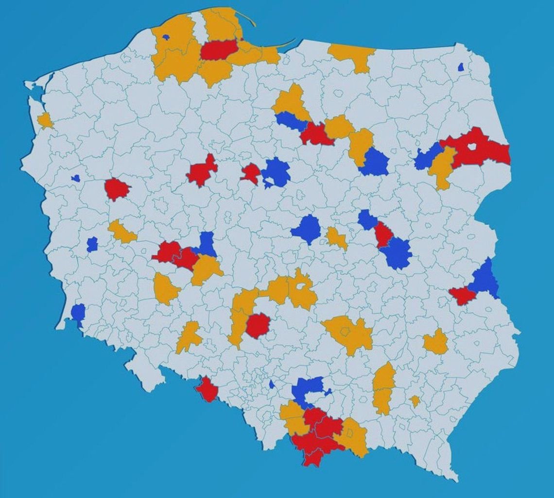 Koronawirus: nowe strefy żółte i czerwone. Powiaty z naszego regionu z dodatkowymi obostrzeniami