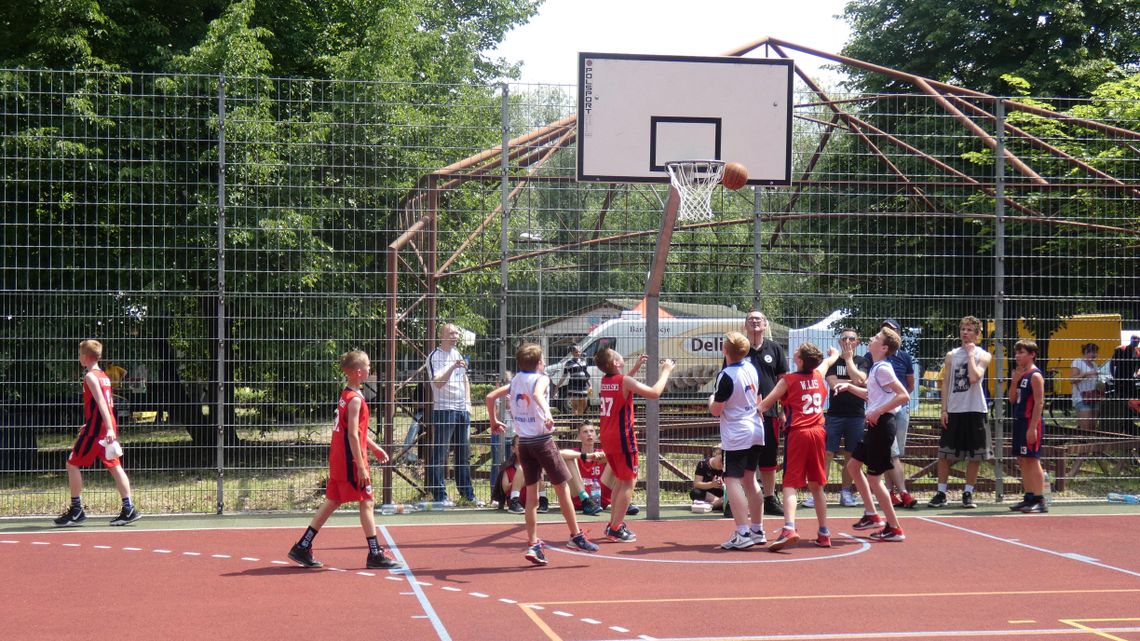 Koszykówka na Małej Plaży. Po raz trzeci zagrali o Puchar Feniksa