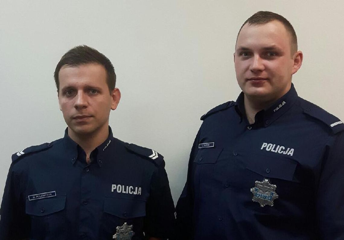 Krzyczał, że rzuci się pod samochód. Uratowali go policjanci