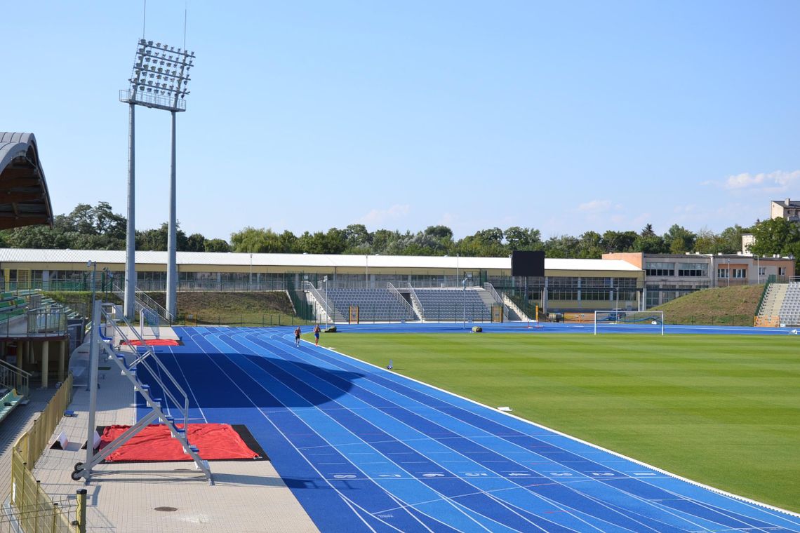 Kto naprawi bieżnię? Firma remontująca stadion nie istnieje