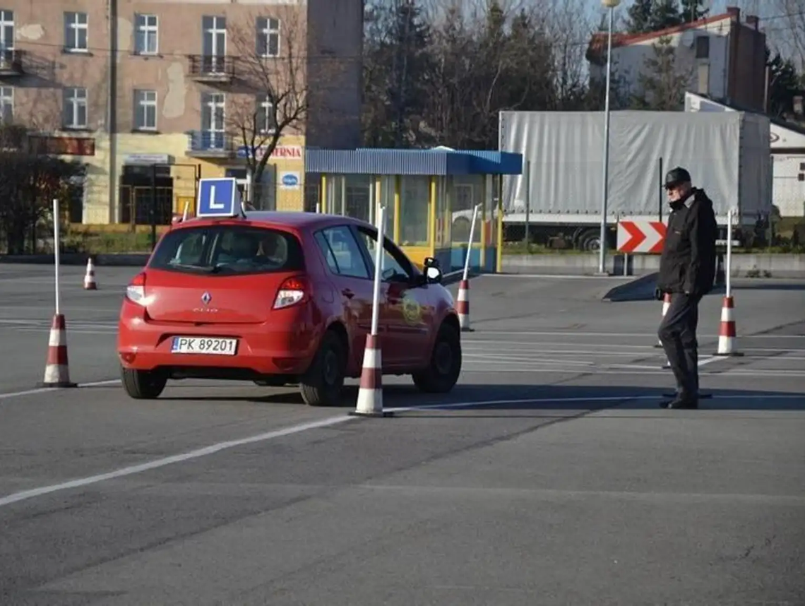 Która szkoła jazdy najlepsza? Nowy ranking kaliskich OSK