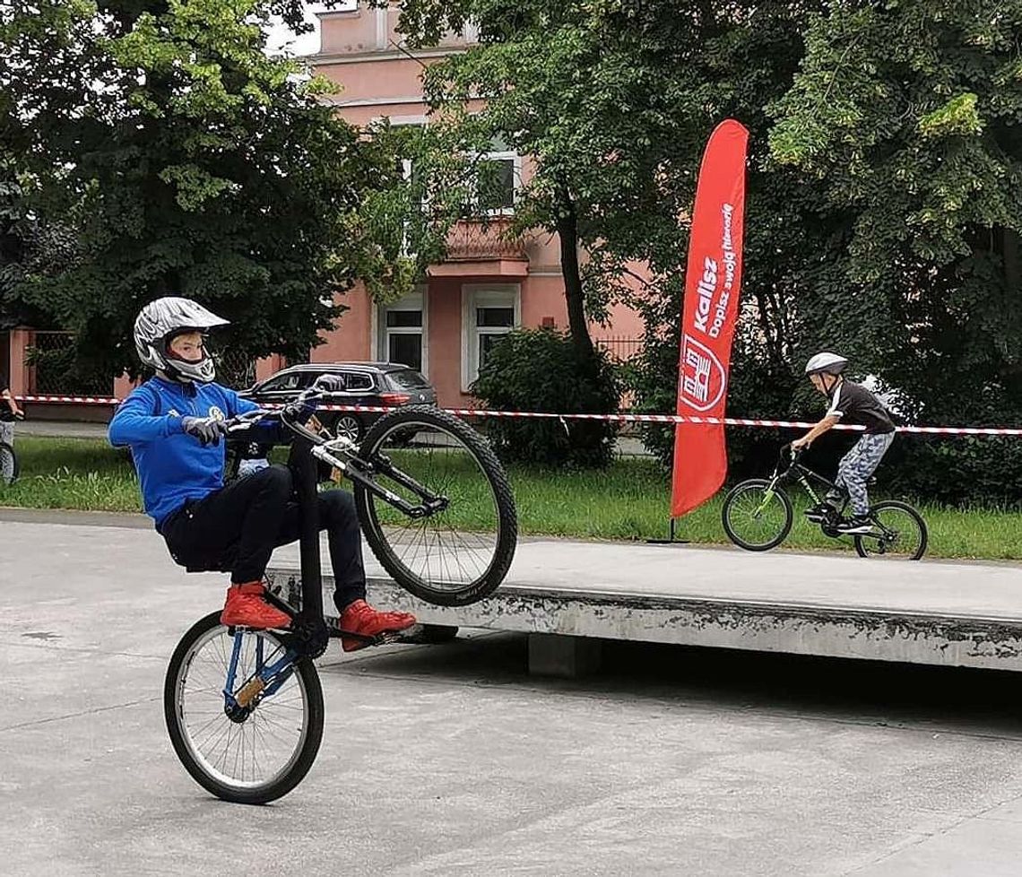 Lato w kaliskim skateparku. Animator poprowadzi zajęcia z dziećmi i młodzieżą