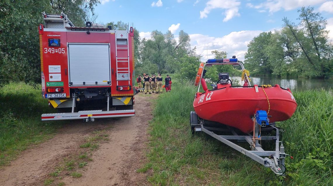 Ludzka ręka wyłowiona z wody. Strażacy interweniują na Prośnie