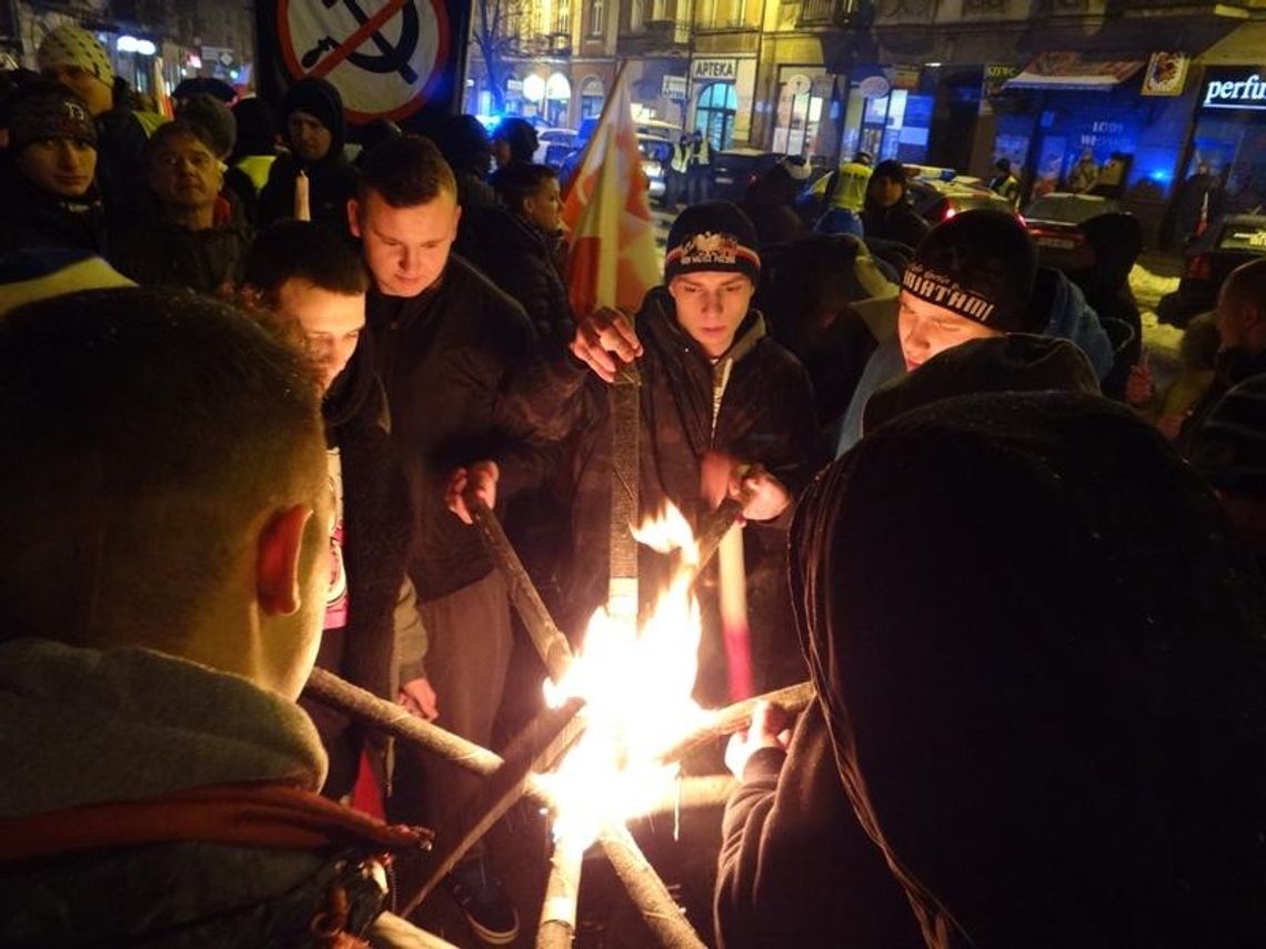 Maszerowali na cześć Żołnierzy Wyklętych ZDJĘCIA WIDEO