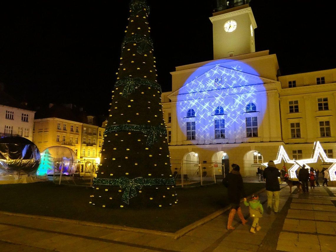 Miejska choinka na rynku… zgasła ZDJĘCIA