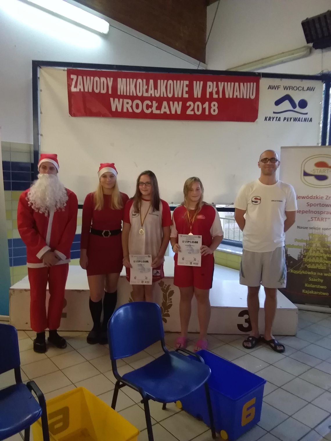 Mikołajkowe pływanie. Kaliski Start udanie zakończył sezon