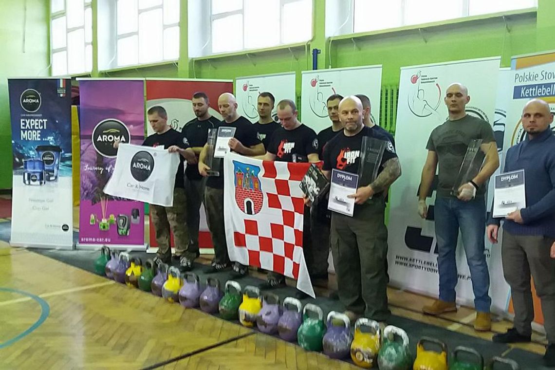 Mocne sztafety. Siłacze z Ironfit w gwardyjskimi medalami