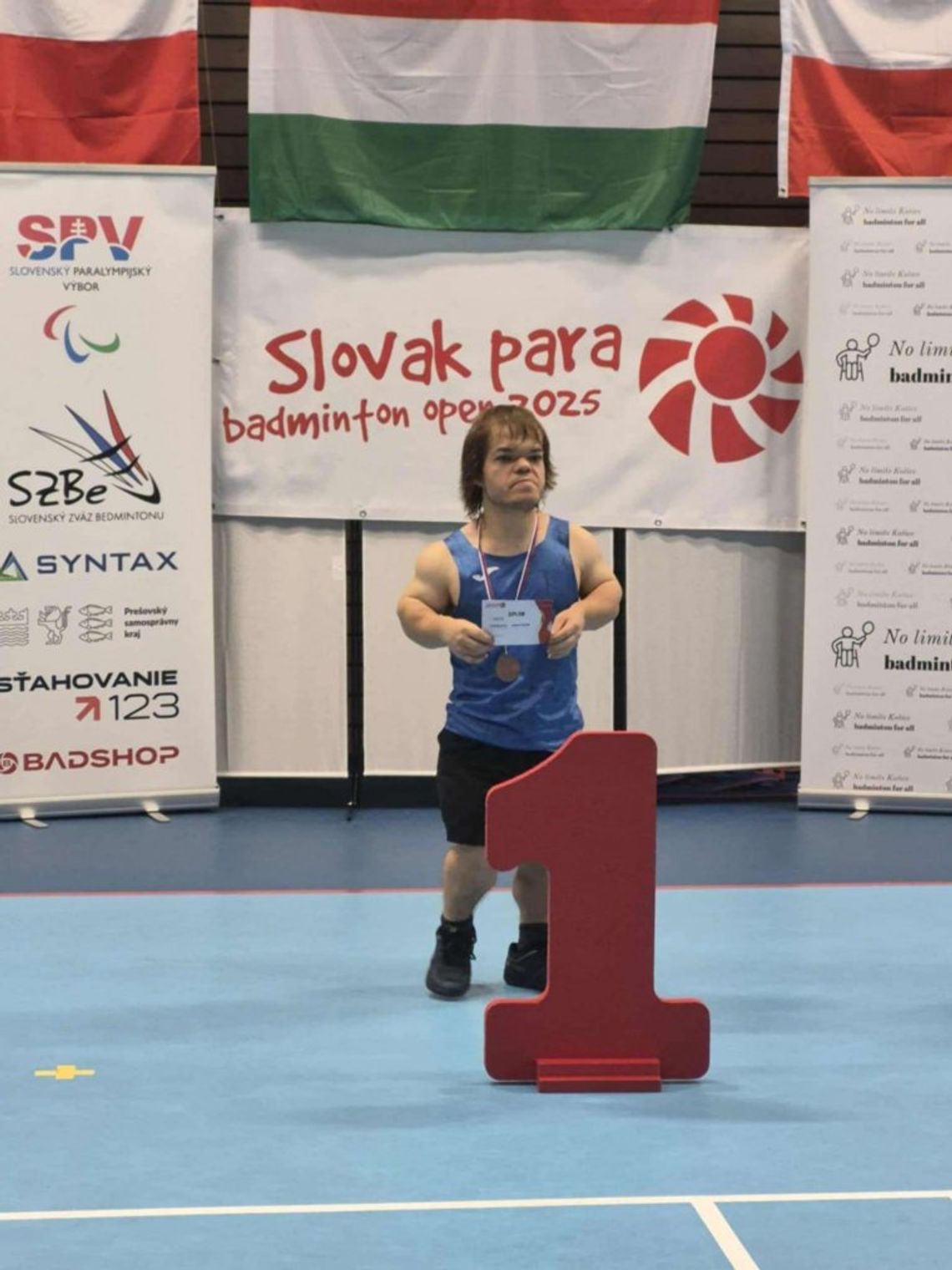 Mocny występ kaliszanina. Mateusz zdobywa tytuł mistrza Słowacji w parabadmintonie Mocny występ kaliszanina. Mateusz zdobywa tytuł mistrza Słowacji w parabadmintonie