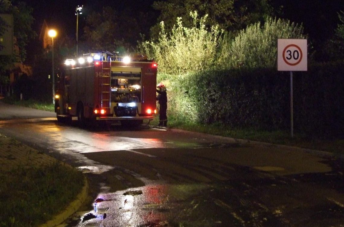 „Moja matka się pali!”. W akcji straż, policja i pogotowie ratunkowe