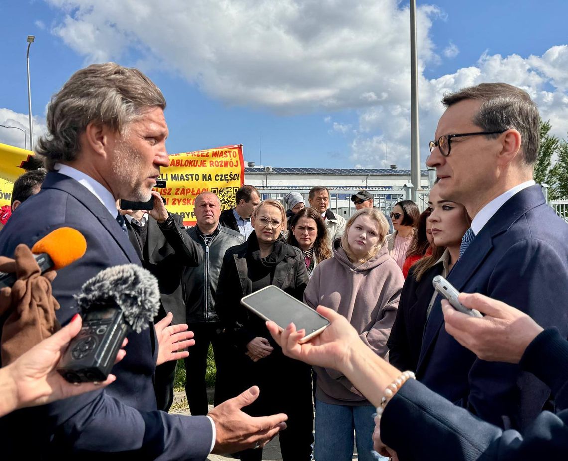 Morawiecki w Kaliszu. „Blizna na tkance miejskiej Kalisza”