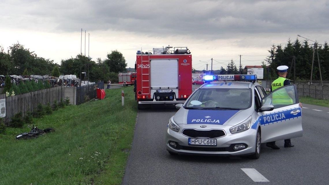 Motocyklista śmiertelnie potrącił pieszego ZDJĘCIA