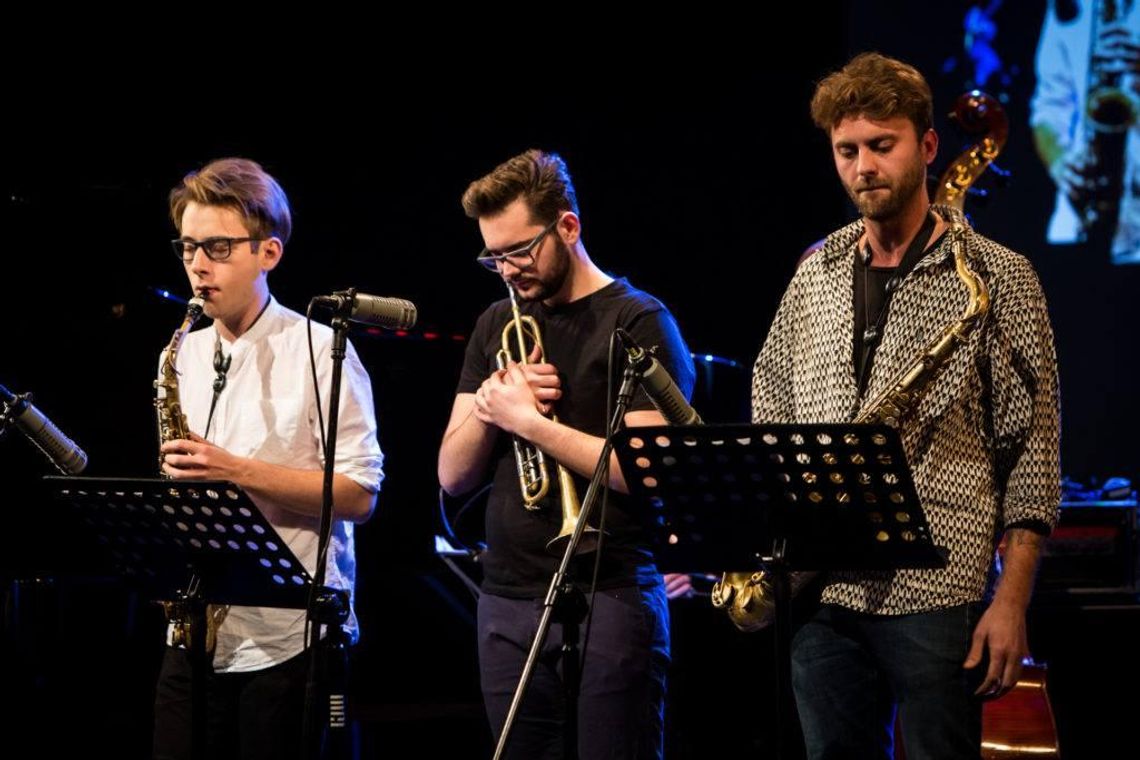 Muzyczna gratka dla koneserów jazzu. Kamil Piotrowicz Sextet – koncert online