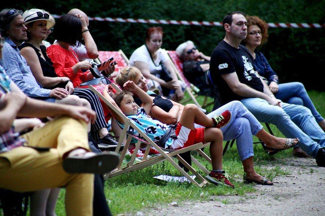 Muzyka Mozarta, Straussa i innych wielkich kompozytorów wybrzmiała w Parku Miejskim ZDJĘCIA i WIDEO