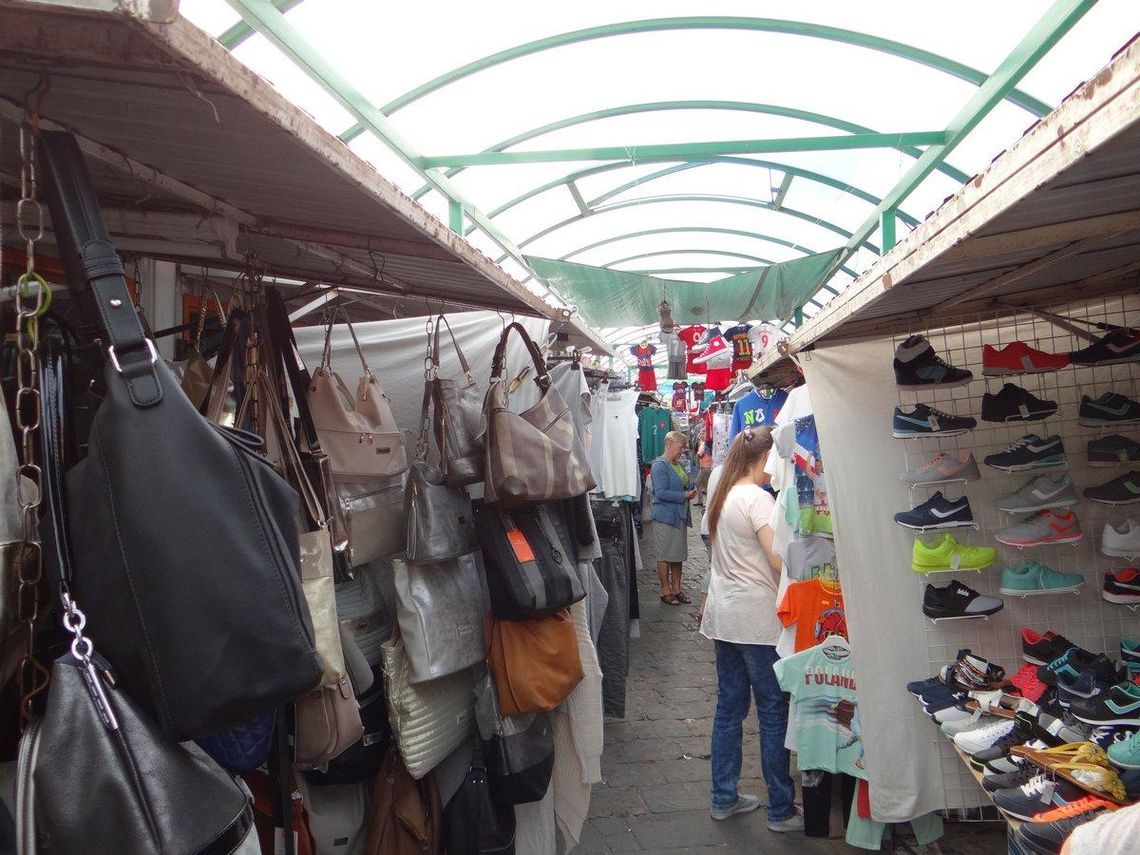 Na bazarach bez opłat? „Rozwój tradycyjnych form handlu”