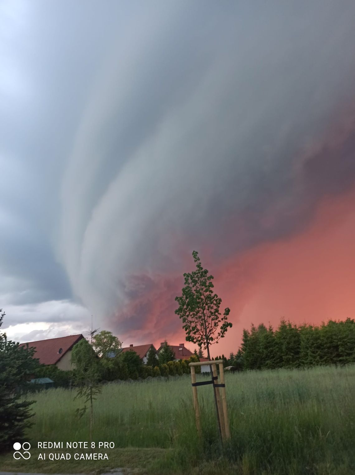 Nadciąga zmiana pogody. IMGW wydaje ostrzeżenia