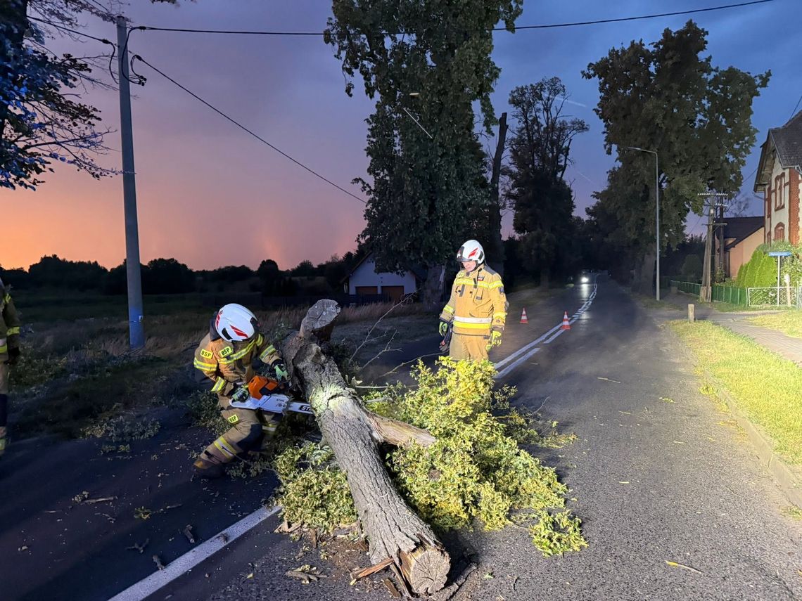Nadciągają gwałtowne burze. Są pierwsze zniszczenia