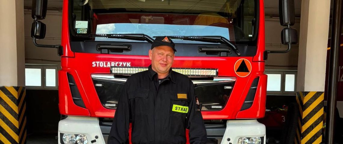 Nagła akcja na pokładzie samolotu. Pomógł strażak z Kalisza Nagła akcja na pokładzie samolotu. Pomógł strażak z Kalisza