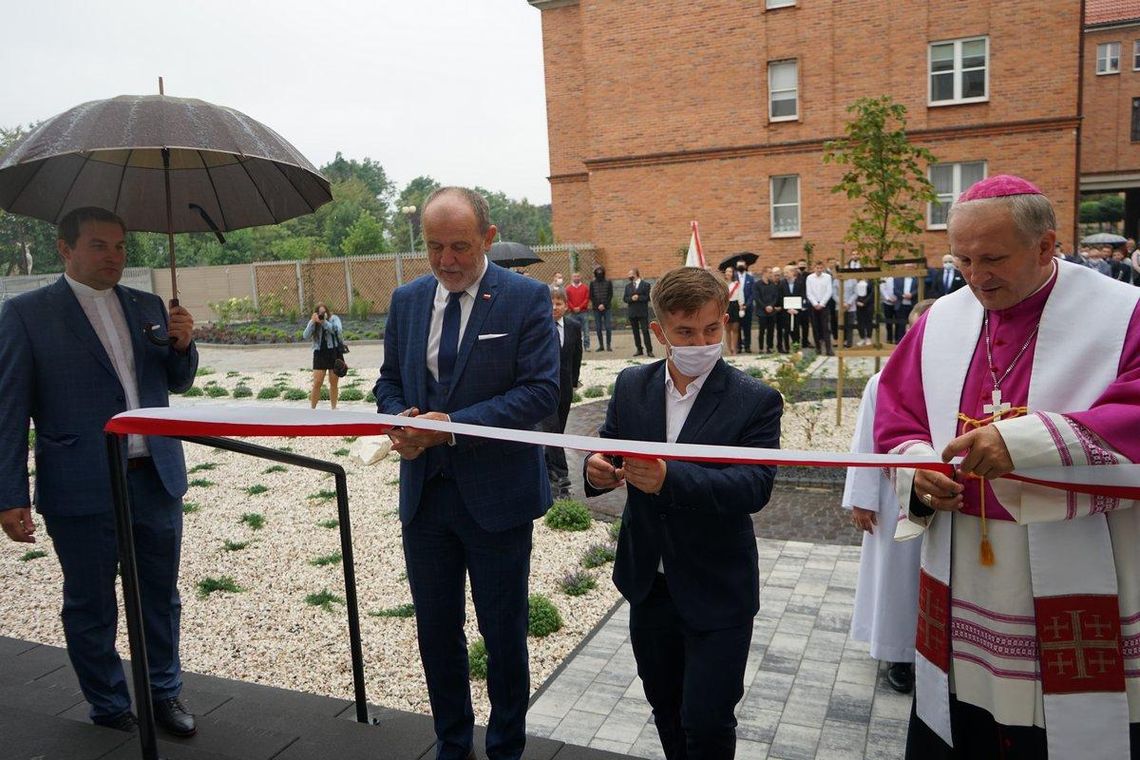 Najmłodsze kaliskie technikum rośnie w siłę. Nowe skrzydło szkoły Diecezji Kaliskiej ZDJĘCIA