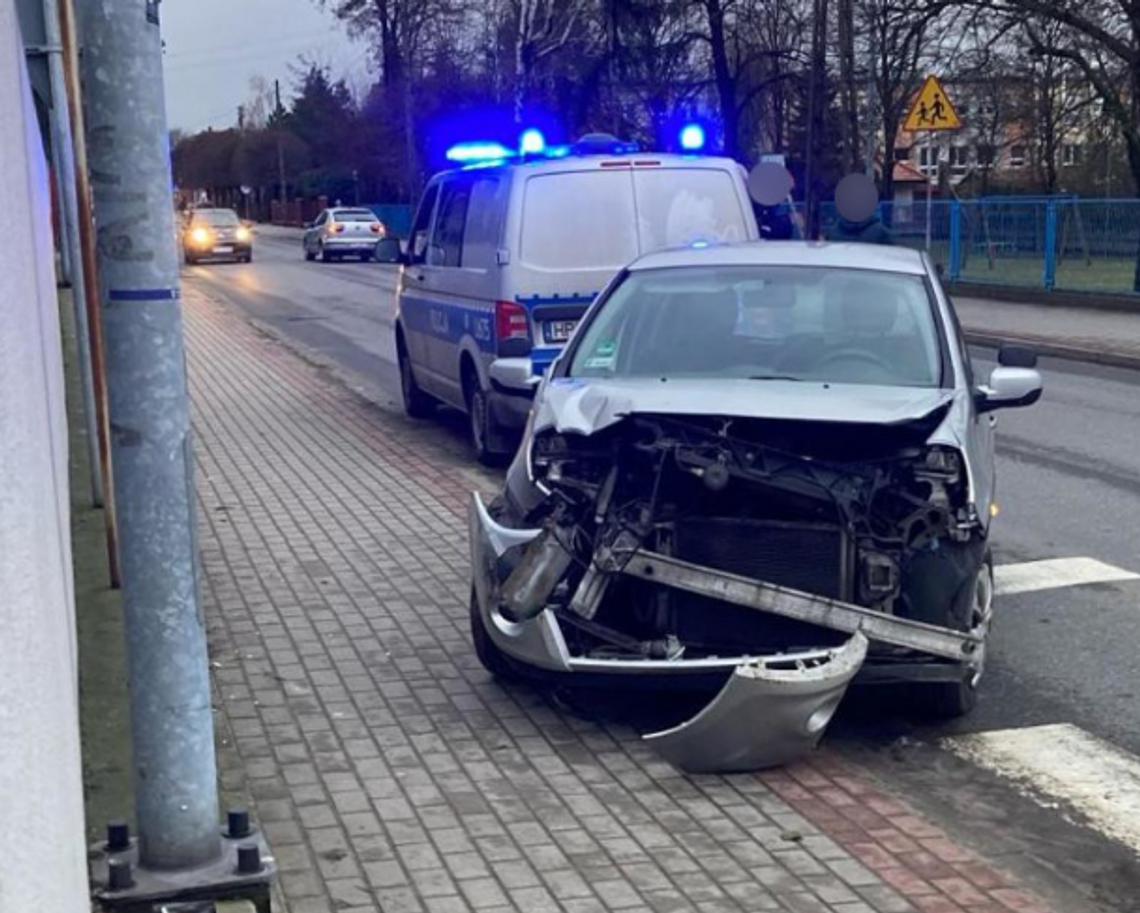 Najpierw doprowadził do kolizji. Potem rozbitym autem uciekał przez miasto