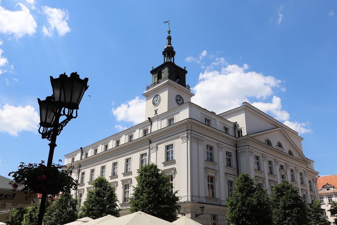 Narodowy Spis Powszechny dobiega końca! Spisz się w ratuszu lub w Spisobie, pomogą w tym urzędnicy