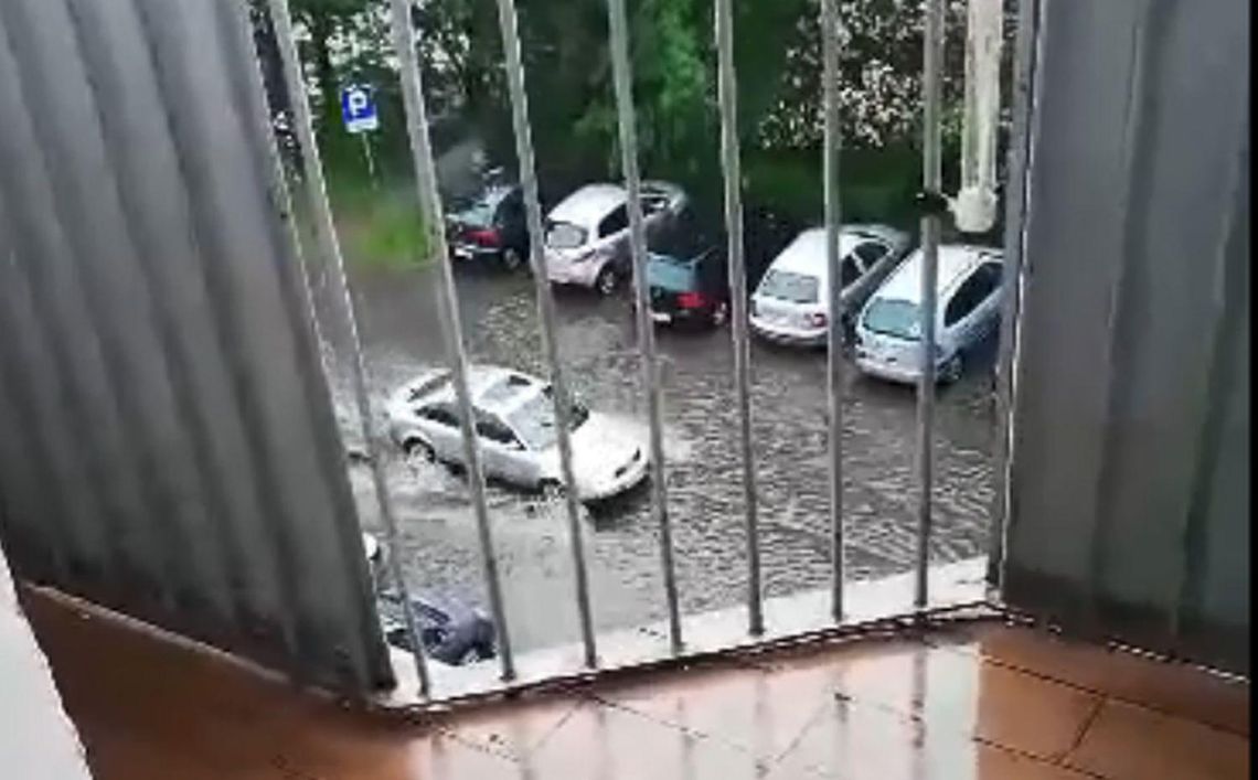 Nawałnica nad Kaliszem, zalane ulice WIDEO