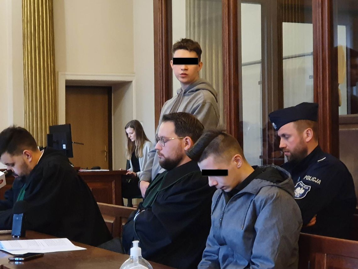 „Nie chciałem go zabić”. Nastolatek przeprasza ojca zmarłego Krzysztofa „Nie chciałem go zabić”. Nastolatek przeprasza ojca zmarłego Krzysztofa