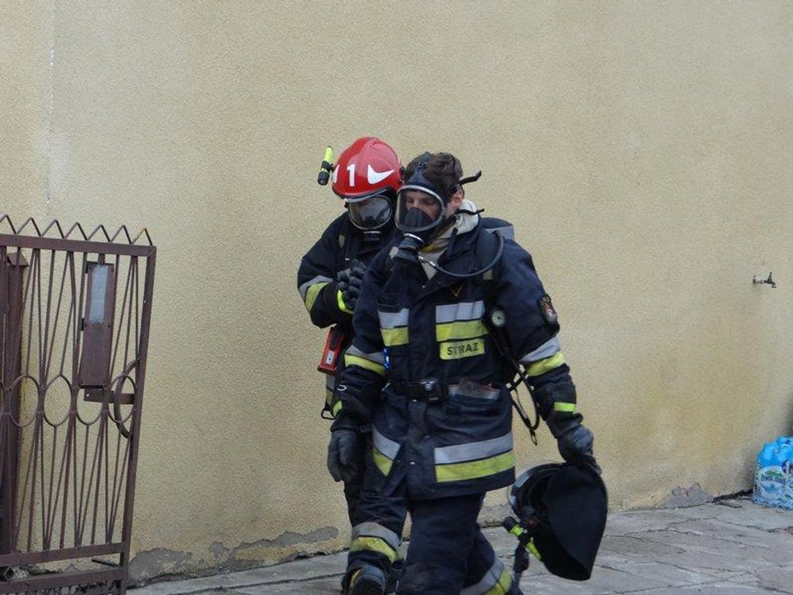 Nie ma zagrożenia życia zaczadzonych  ze Szczypiorna  ZDJĘCIA