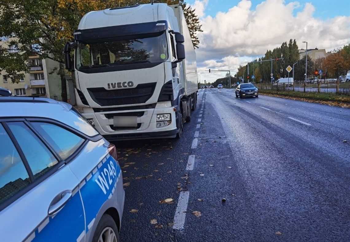 Nieodpowiedzialny kierowca ciężarówki. Kaliszanin pożegnał się z prawem jazdy